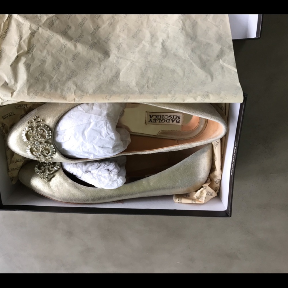 Badgley Mischka Gold Metallic Leather Flats Sz 8.5